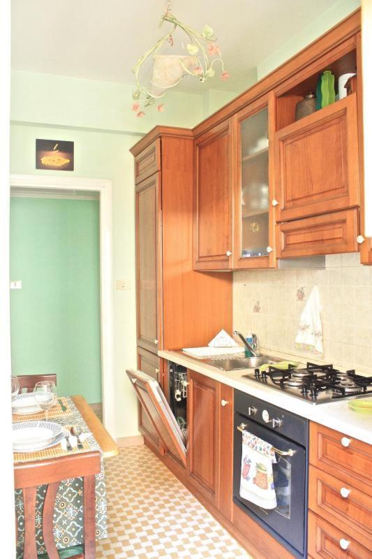 Apartment At Colosseo With Terrace Overlooking The Garden By Lyon Rom Exteriör bild